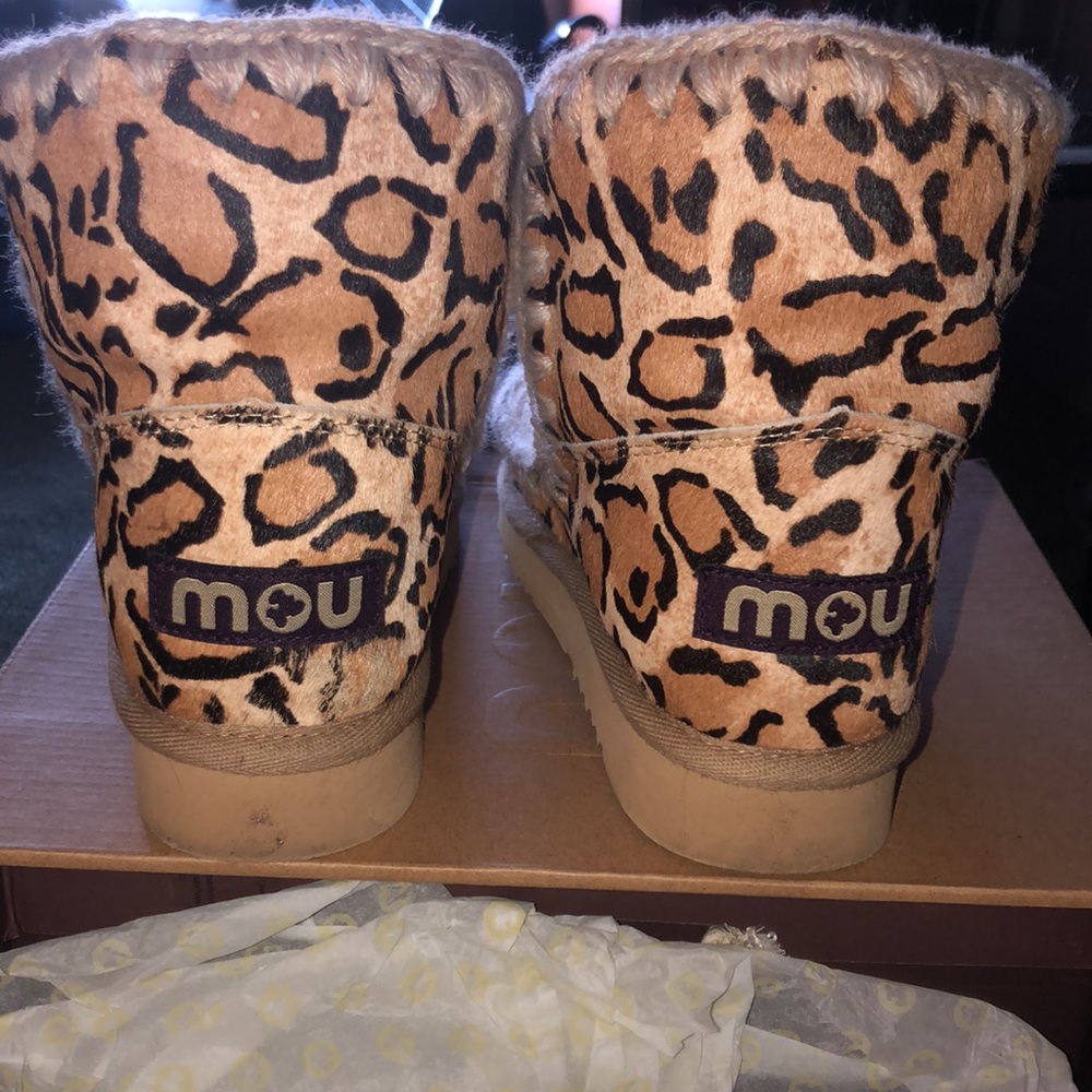 Rare!! Leopard animal print Mou boots - Picture 5 of 13